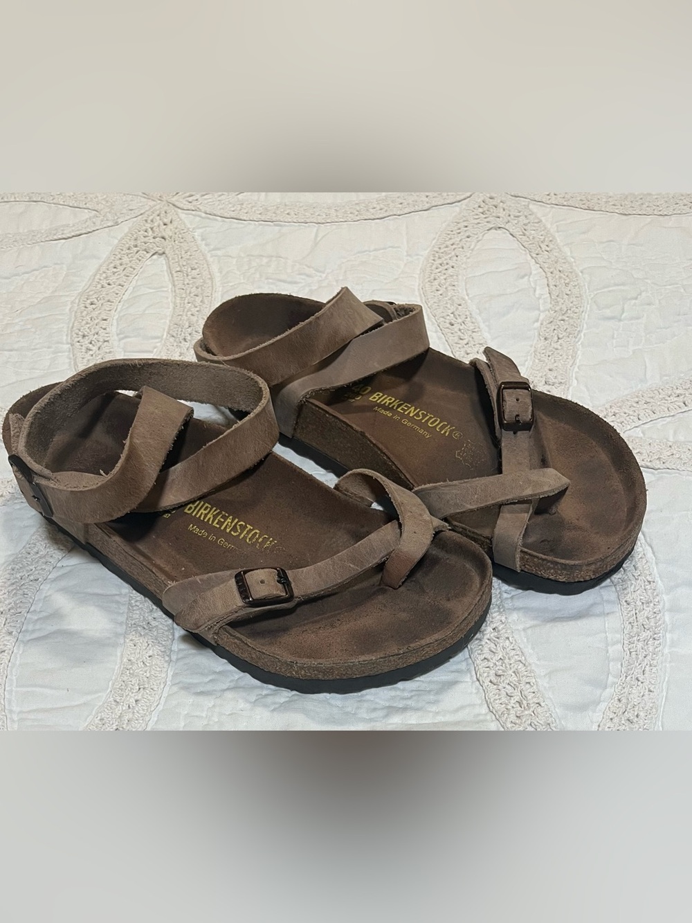 Birkenstock Women’s Taupe Leather Wrap Sandal Yara strappy - Picture 2 of 7